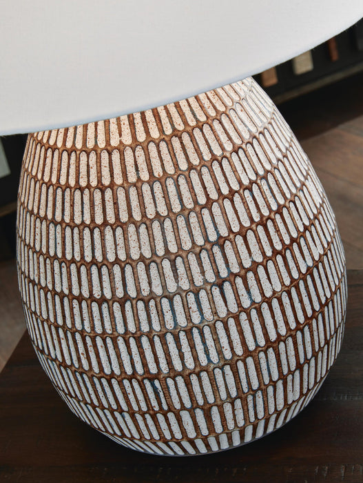 Ashley Express - Darrich Metal Table Lamp (1/CN)