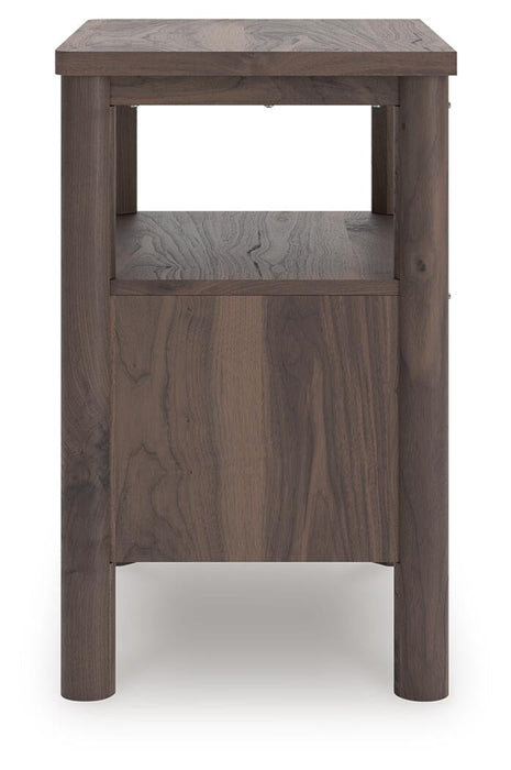 Pamytta Queen Upholstered Panel Bed, Dresser, Mirror and Nightstand