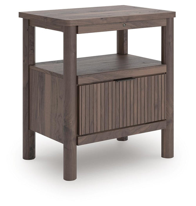 Pamytta Queen Panel Bed, Dresser, Mirror, Chest and Nightstand
