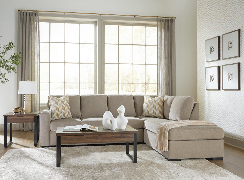 Bridgepoint 2-Piece Sectional with Chaise