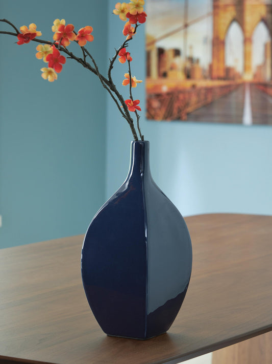 Ashley Express - Abtinson I/O Vase