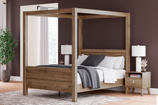 Ashley Express - Aprilyn Queen Canopy Bed